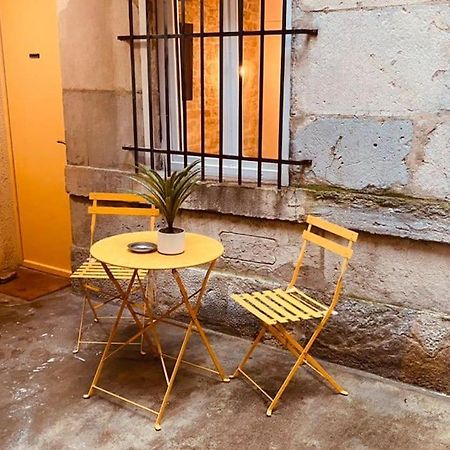 Studio Renove Avec Patio, Coeur Du Centre Ville Безансон Екстер'єр фото